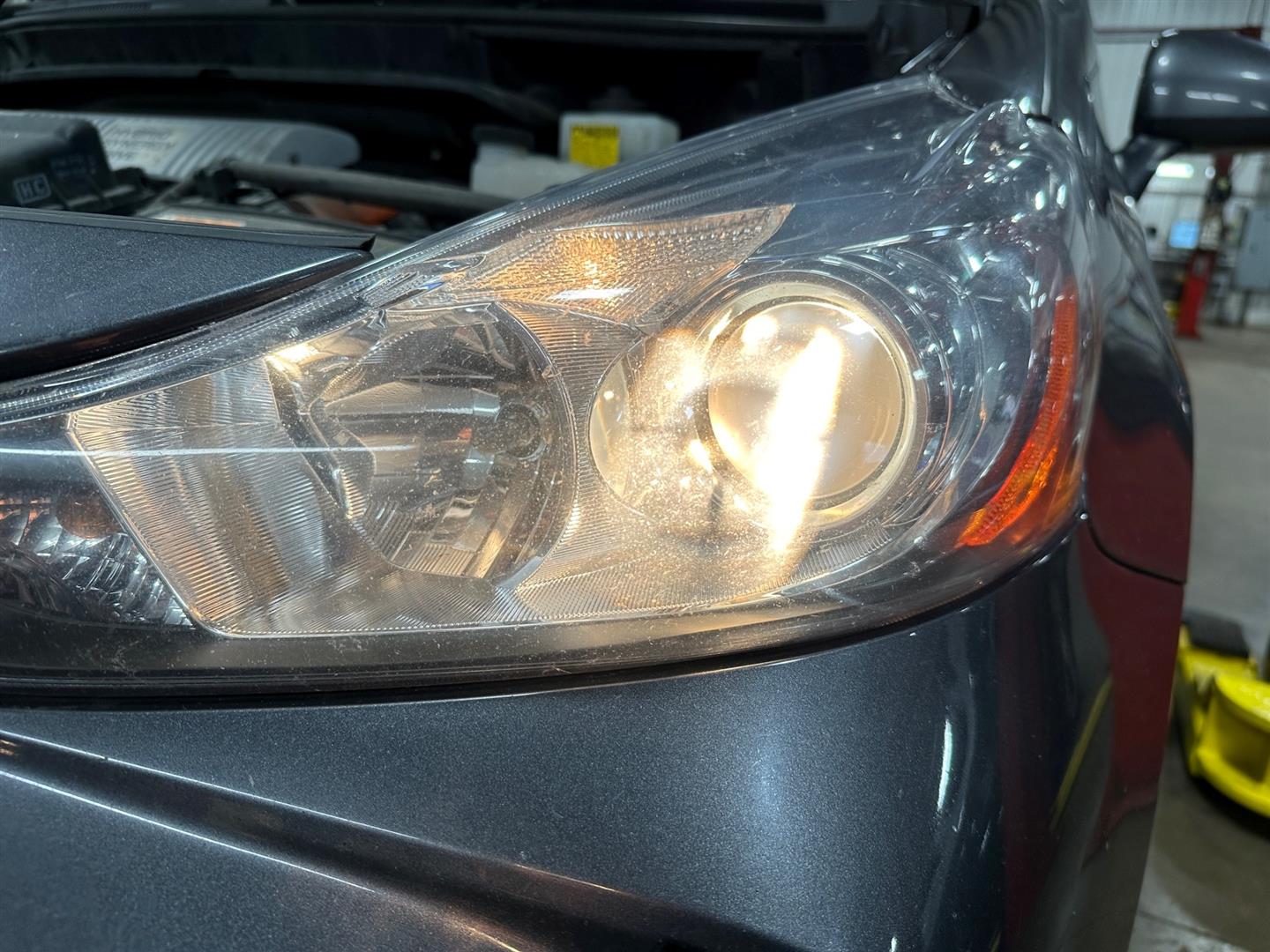 Headlight Inspection | Lou's Car Care Center, Inc.